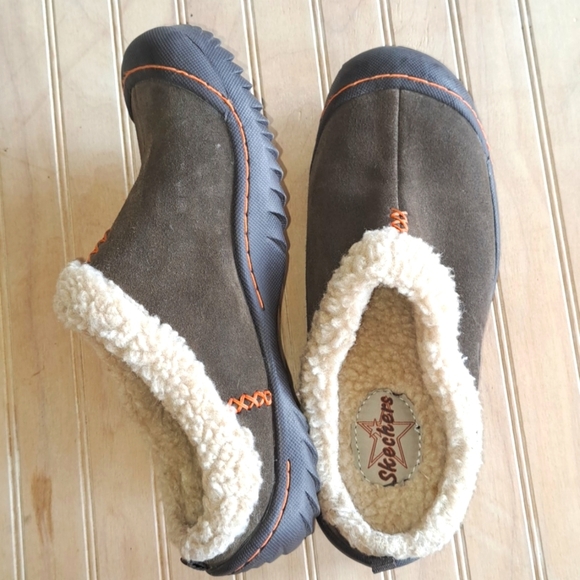 Sketchers Women's Suede Leather Fleece Slip On Winter Shoes - Picture 1 of 8